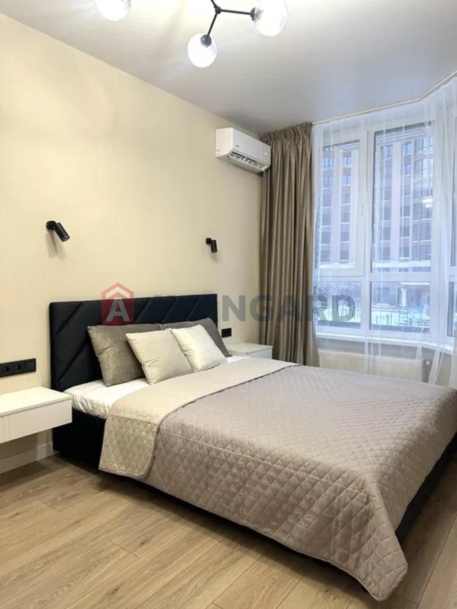 1 ����. ��������, 34/-/10 ��. �., 2/10 ���� ���� 8