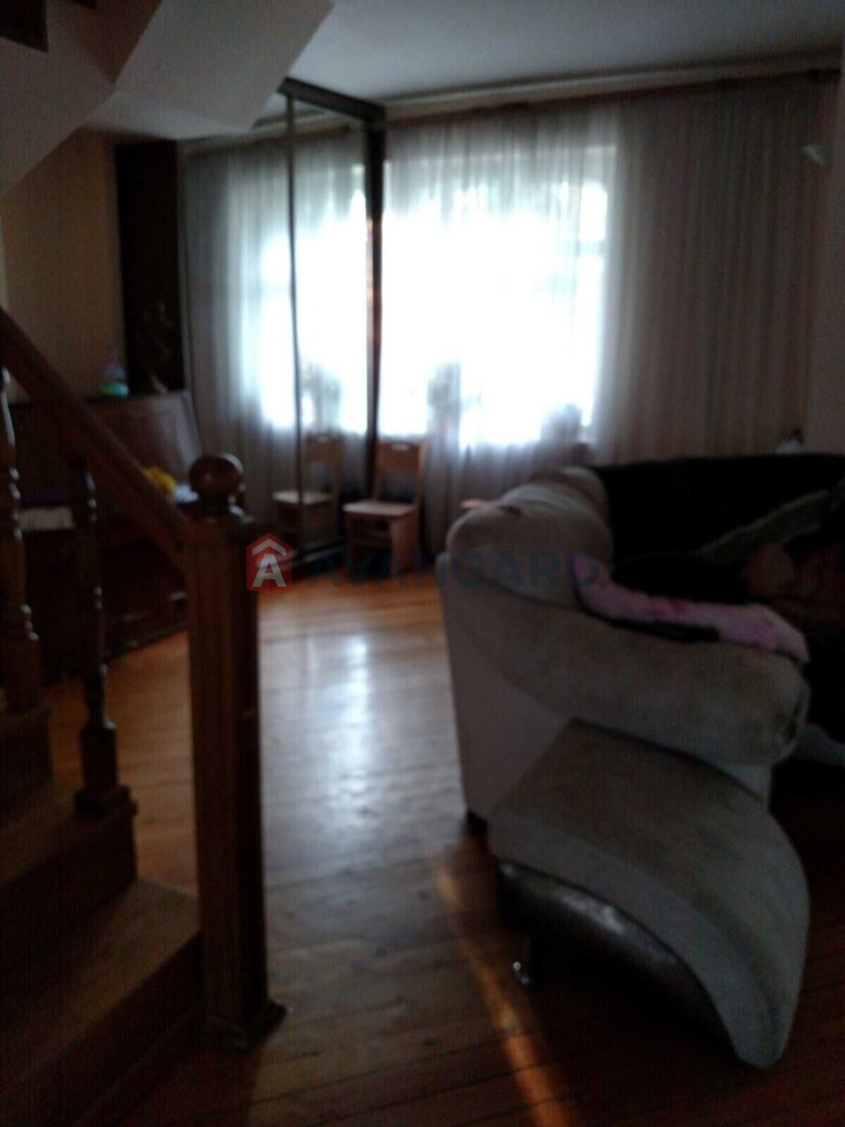 3 ��. ��������, 105/-/12 ��. �., 2/2 ������ ���� 15