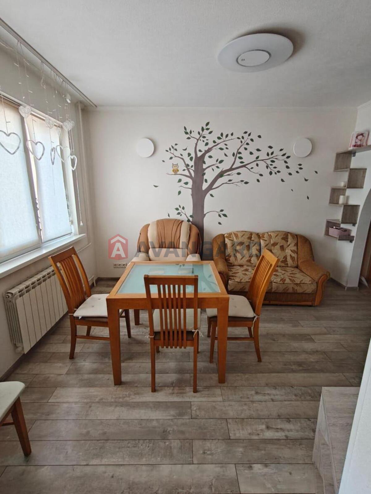 3 ��. ��������, 72/42/8 ��. �., 13/16 ������ ���� 12