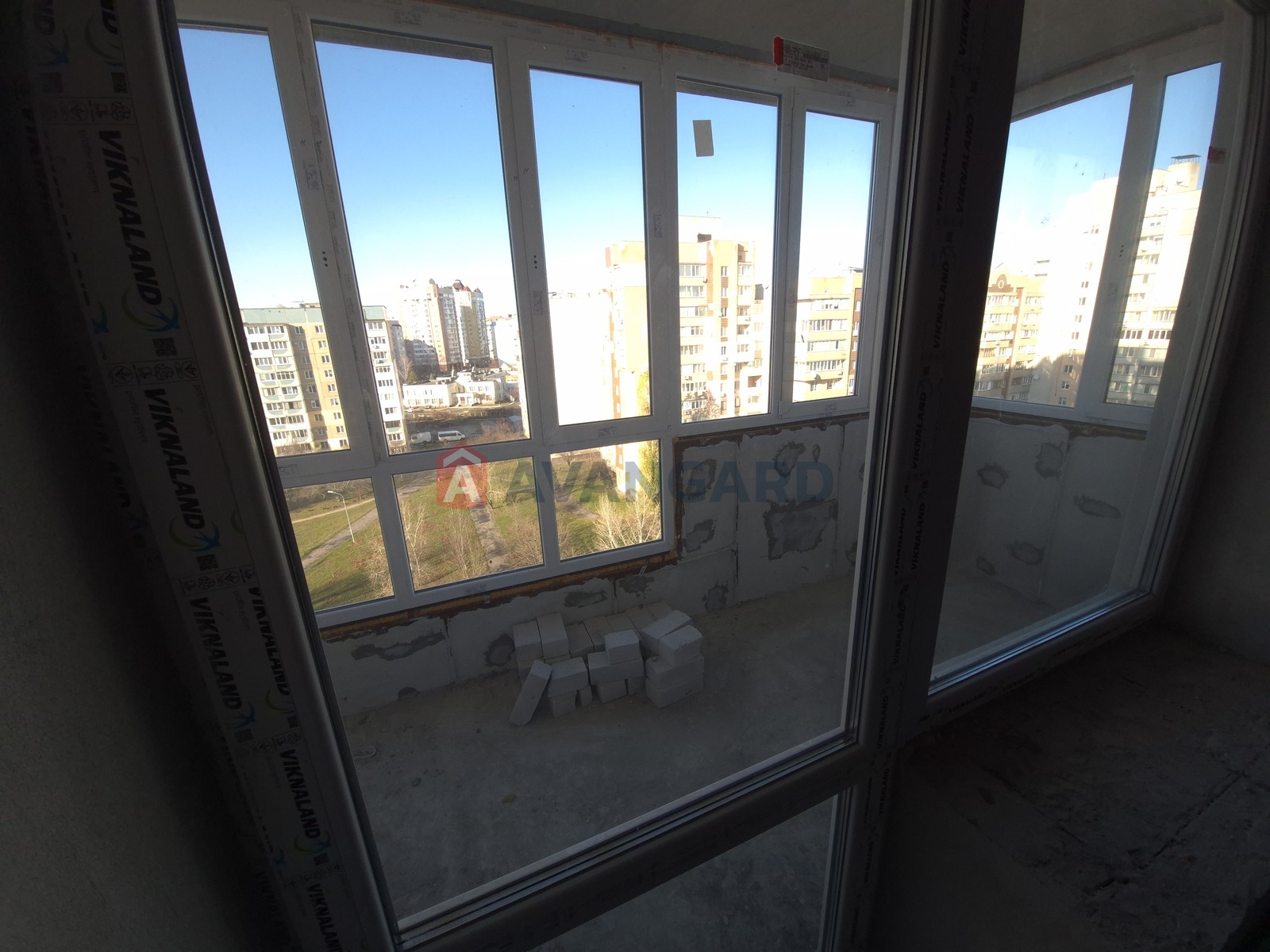 1 ��. ��������, 44,4/-/15,8 ��. �., 9/17 ������ ���� 2