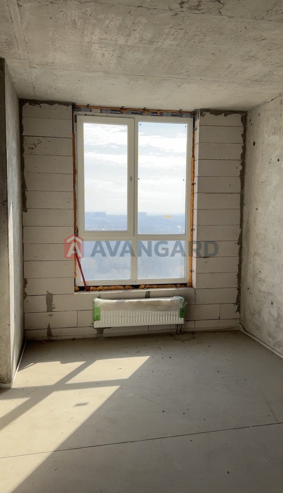 3 ��. ��������, 77/40/23 ��. �., 25/25 ������ ���� 2