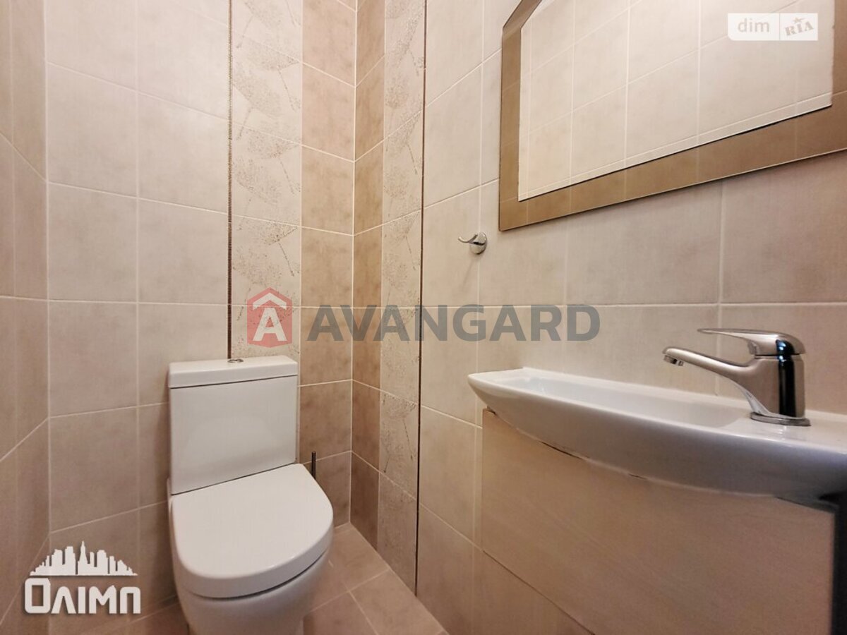 3 ��. ��������, 100/-/- ��. �., 7/9 ������ ���� 15