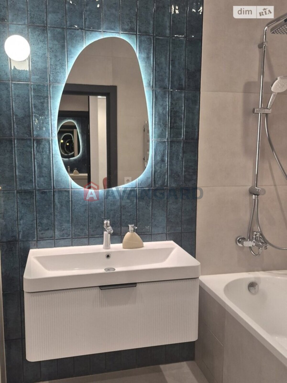 1 ��. ��������, 44/-/- ��. �., 6/6 ������ ���� 14