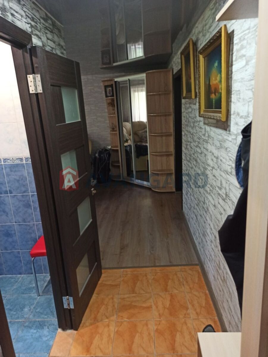 2 ��. ��������, 43/-/25 ��. �., 3/5 ������ ���� 10