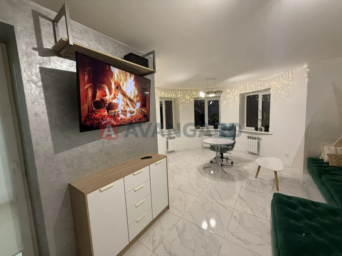 3 ��. ��������, 95/-/11 ��. �., 9/10 ������ ���� 5