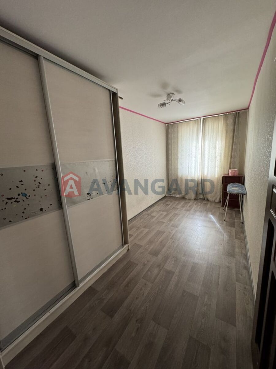 2 ��. ��������, 43/-/5 ��. �., 3/5 ������ ���� 2