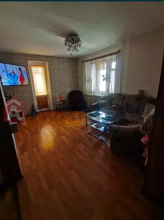 3 ����. ��������, 69/48/8 ��. �., 14/14 ���� ���� 16