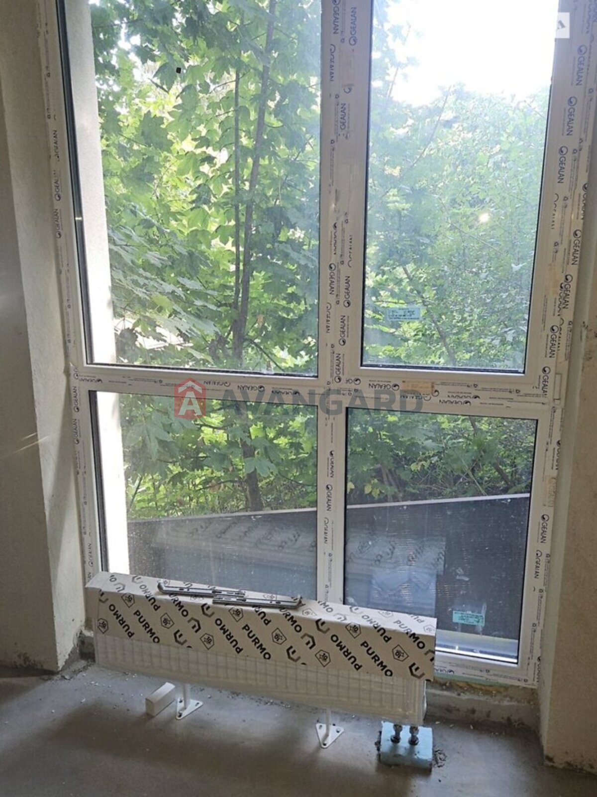 1 ��. ��������, 38/28/16 ��. �., 2/4 ������ ���� 9