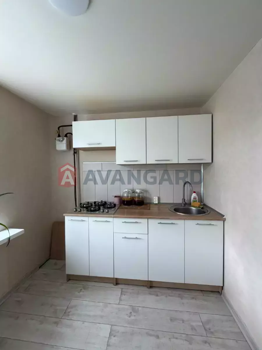 1 ��. ��������, 36/20/9 ��. �., 3/5 ������ ���� 4