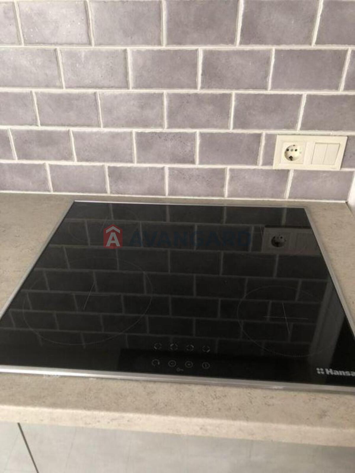 1 ��. ��������, 40/-/12 ��. �., 15/22 ������ ���� 10