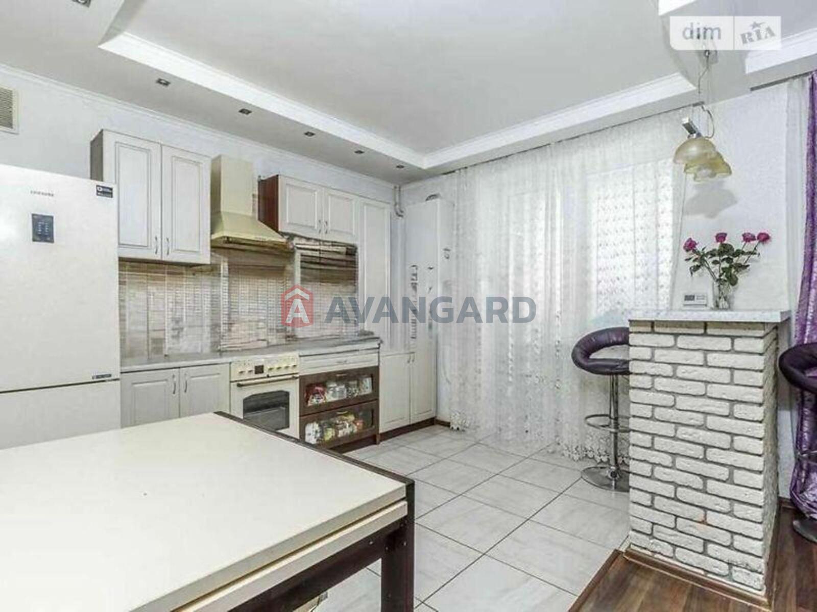 2 ��. ��������, 64/64/16 ��. �., 1/8 ������ ���� 14