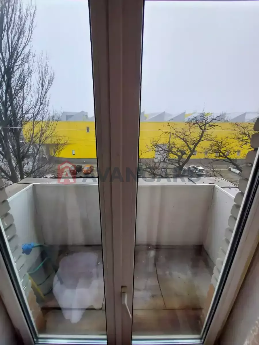 3 ��. ��������, 72/48/8 ��. �., 3/5 ������ ���� 4