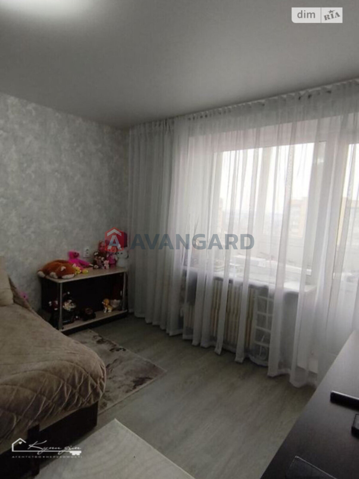 1 ��. ��������, 27/15/7 ��. �., 8/10 ������ ���� 6