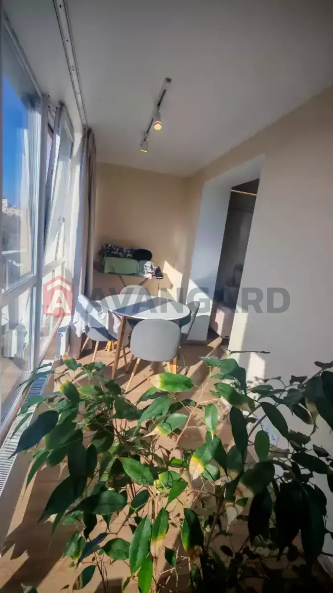 2 ��. ��������, 70/36/11 ��. �., 12/16 ������ ���� 19