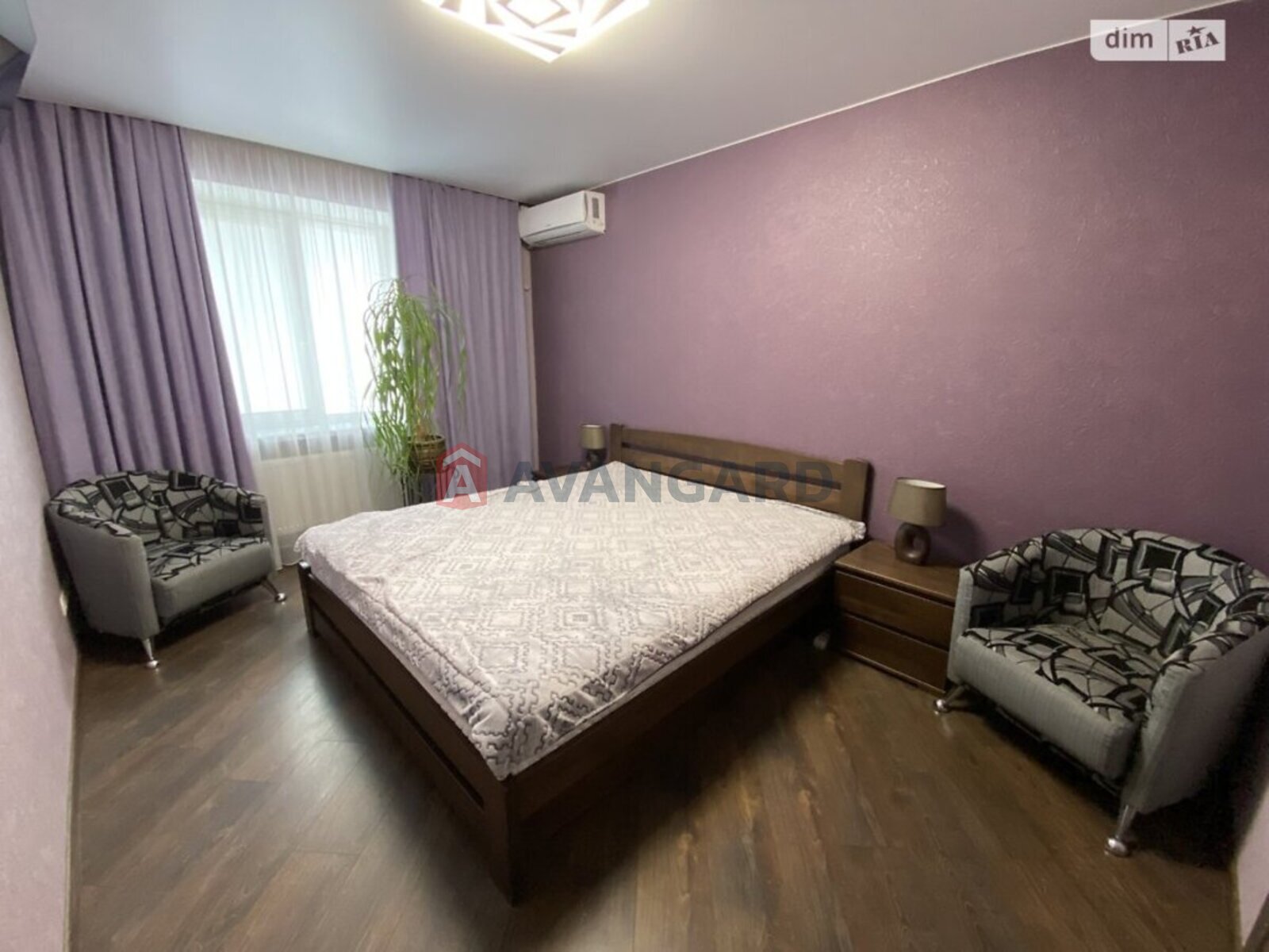 3 ��. ��������, 98/67/14 ��. �., 1/5 ������ ���� 27