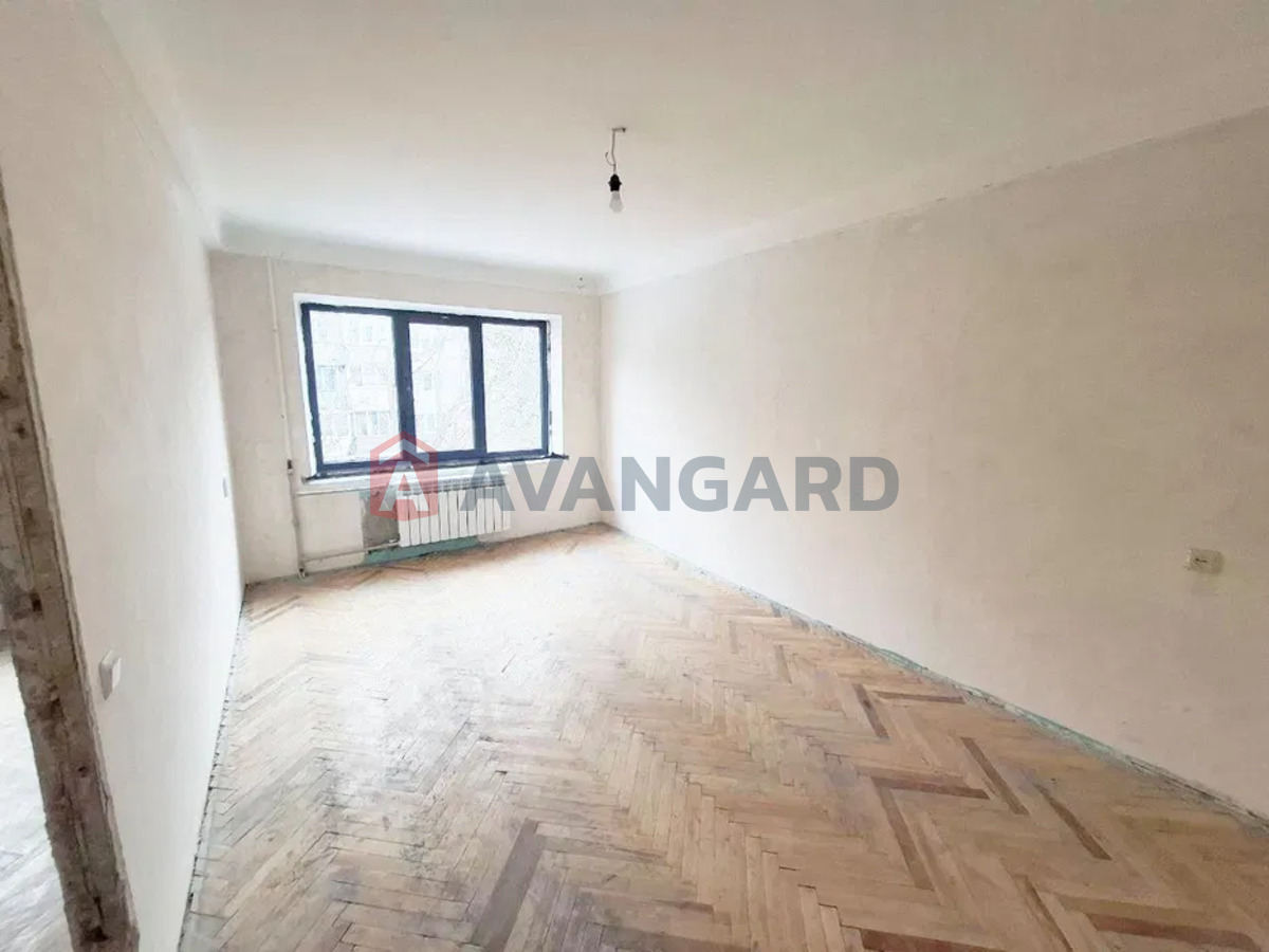 3 ����. ��������, 62/-/10 ��. �., 4/5 ���� ���� 5