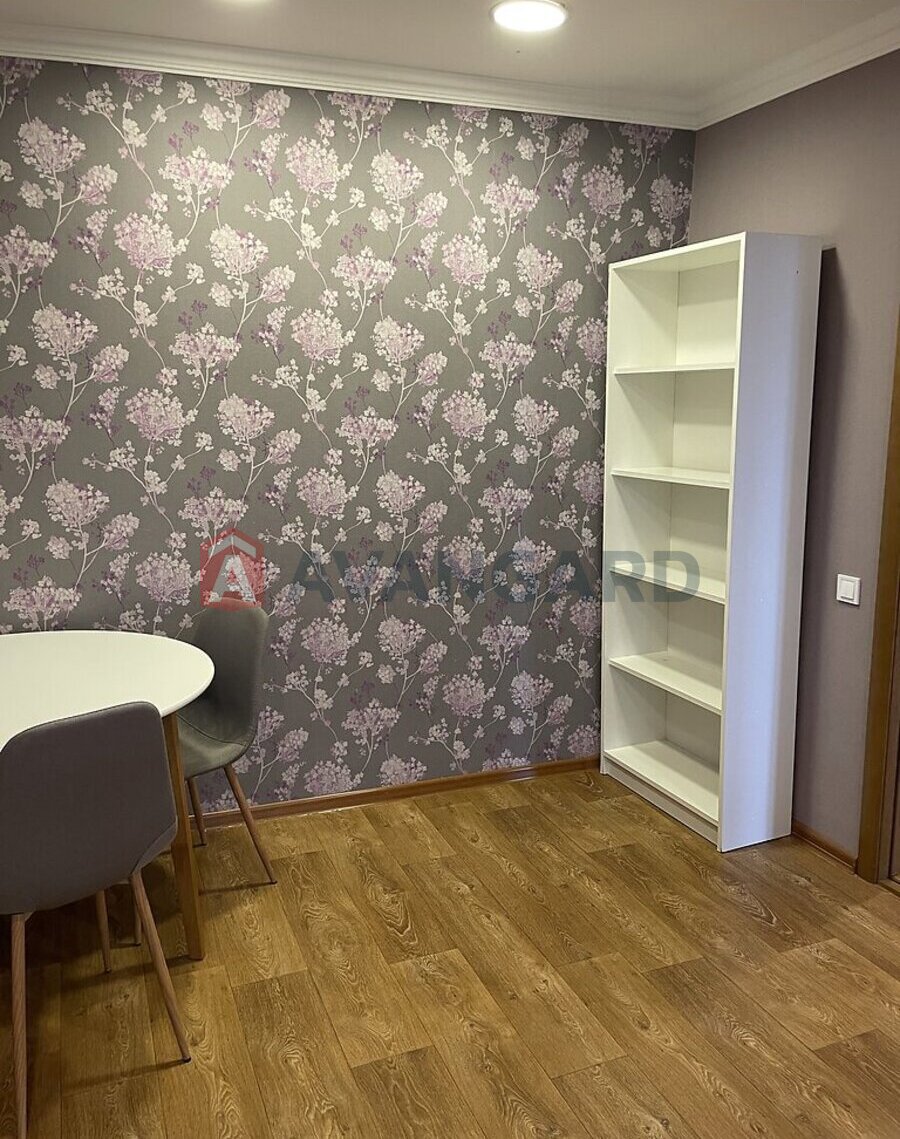 2 ��. ��������, 44/-/6 ��. �., 5/5 ������ ���� 18