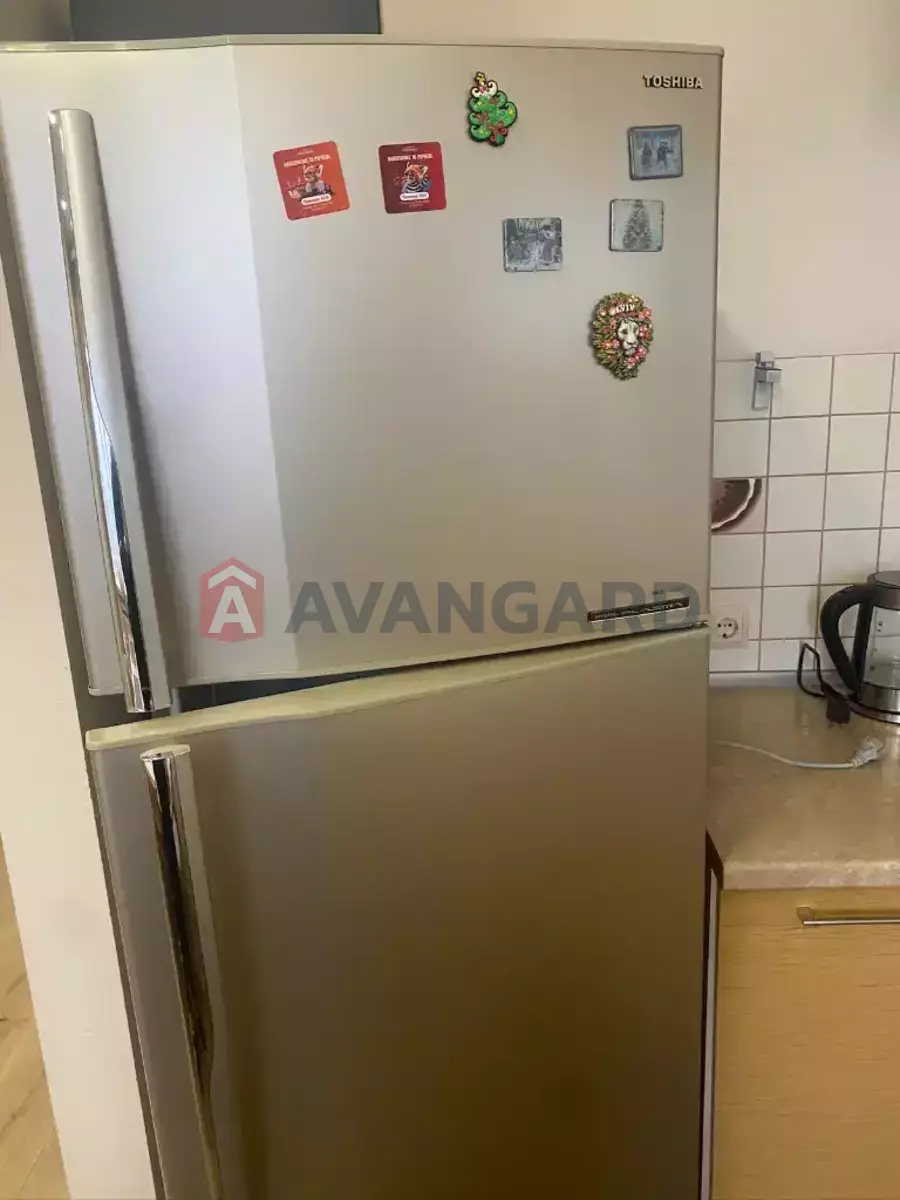 3 ����. ��������, 99/-/12 ��. �., 13/17 ���� ���� 30