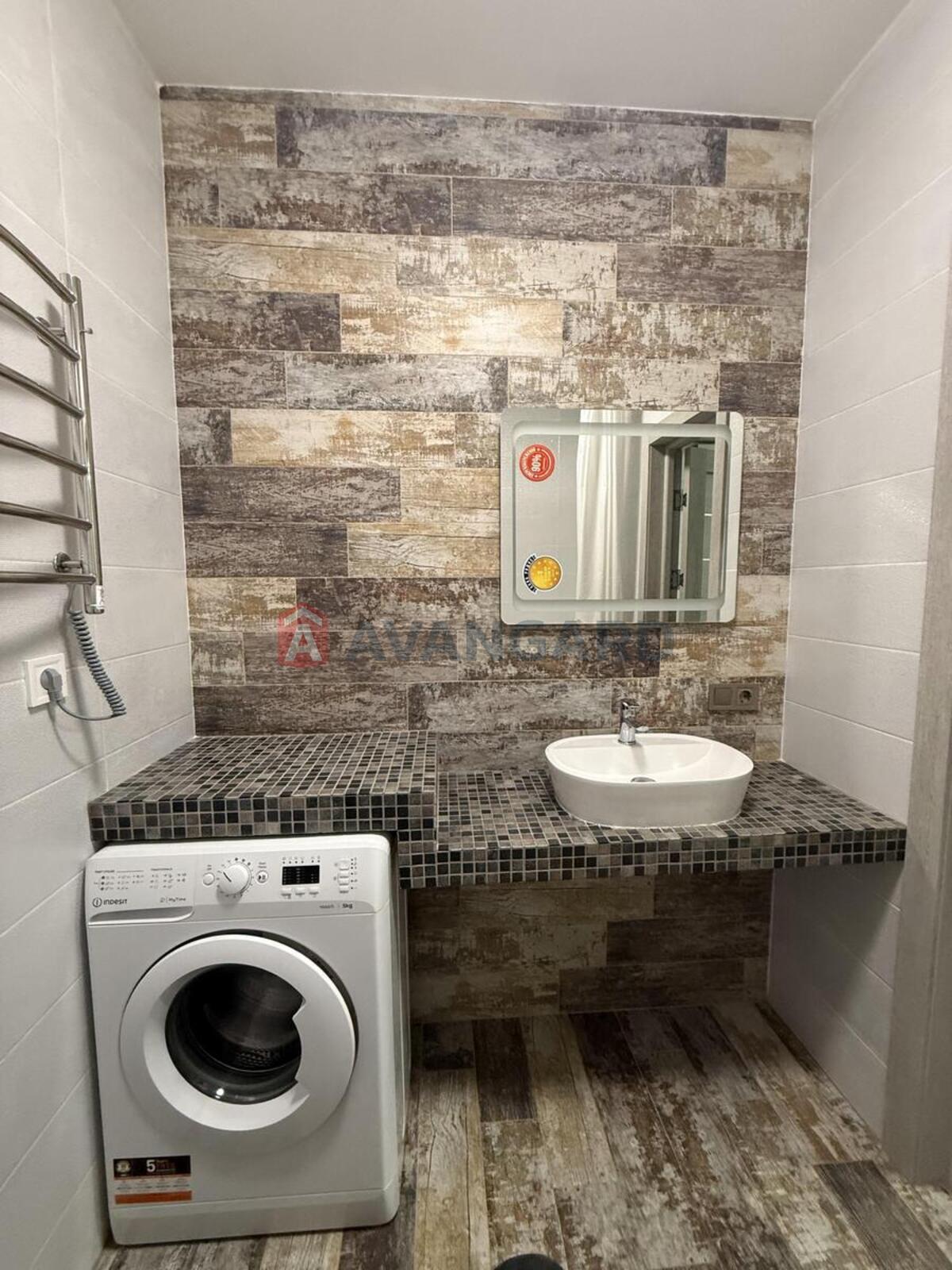 2 ��. ��������, 66/36/10 ��. �., 9/23 ������ ���� 11