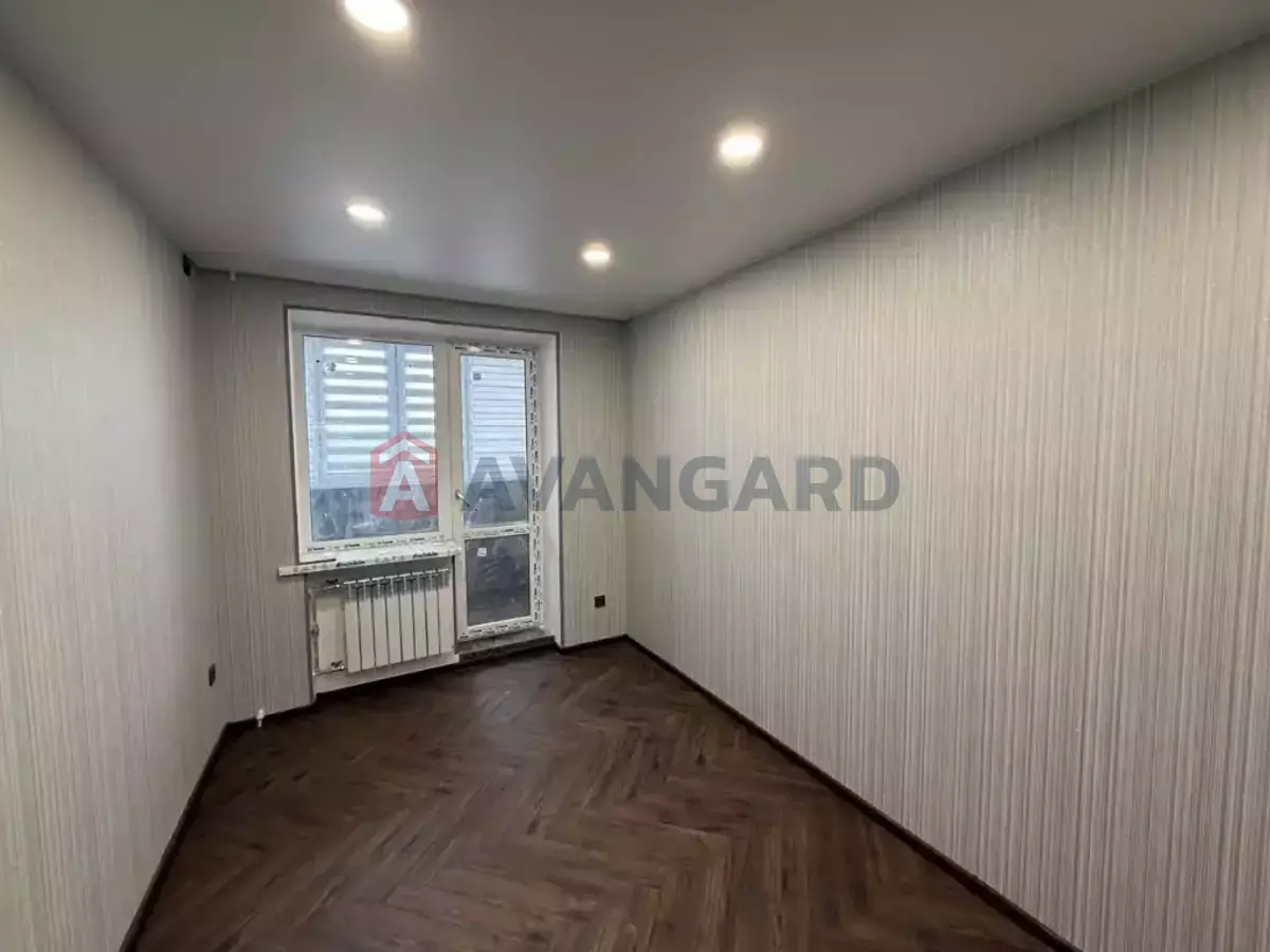 3 ��. ��������, 68/-/10 ��. �., 3/9 ������ ���� 1