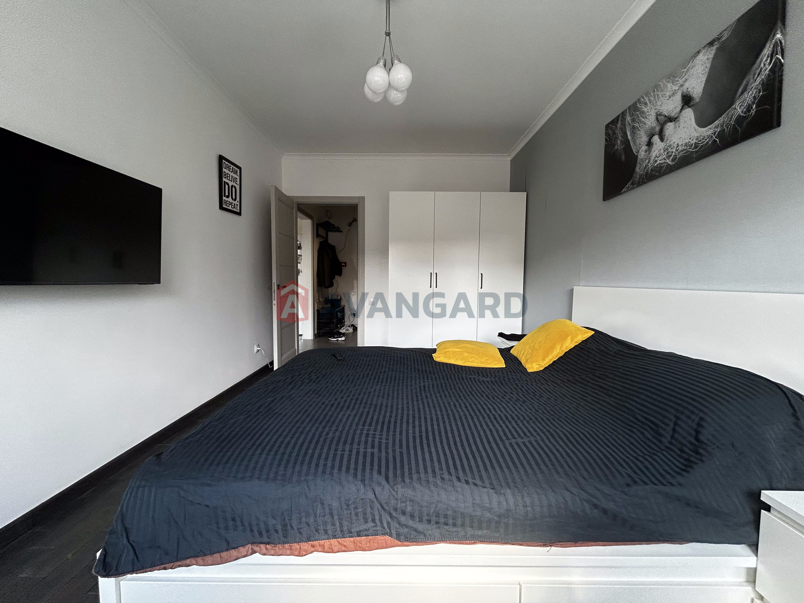 1 ����. ��������, 43/20/13 ��. �., 5/10 ���� ���� 10