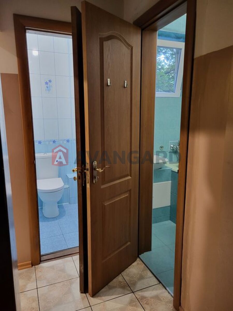 3 ��. ��������, 73/-/9 ��. �., 3/4 ������ ���� 16