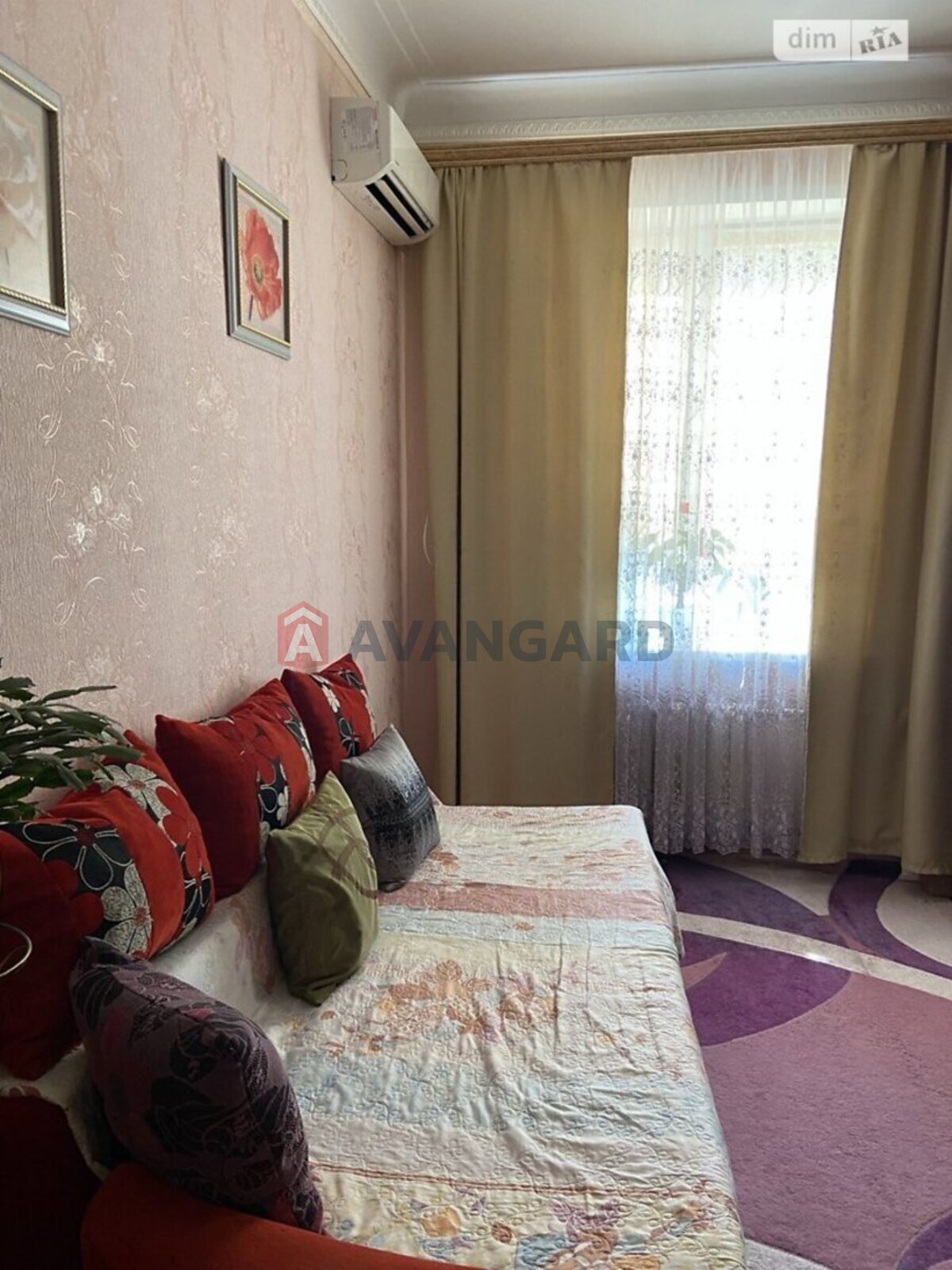 2 ��. ��������, 42/25/6 ��. �., 3/3 ������ ���� 9