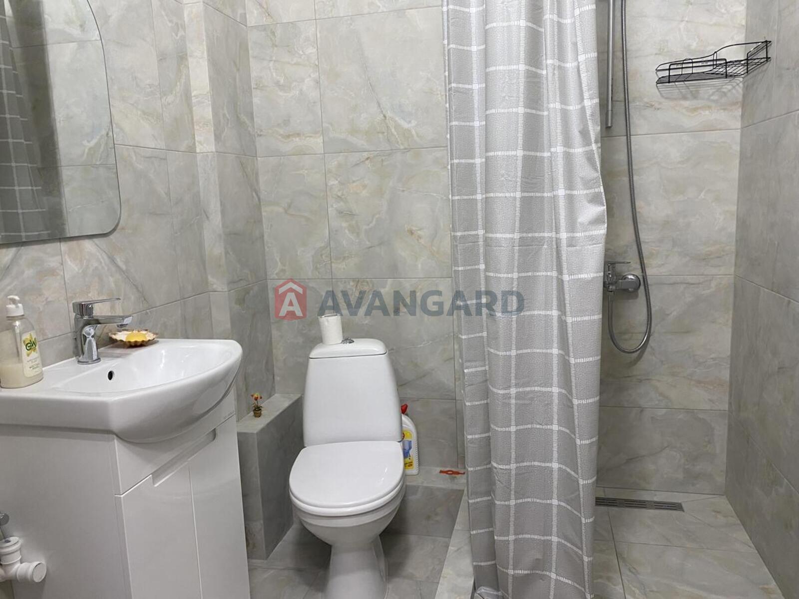 1 ��. ��������, 25/-/8 ��. �., 2/4 ������ ���� 6