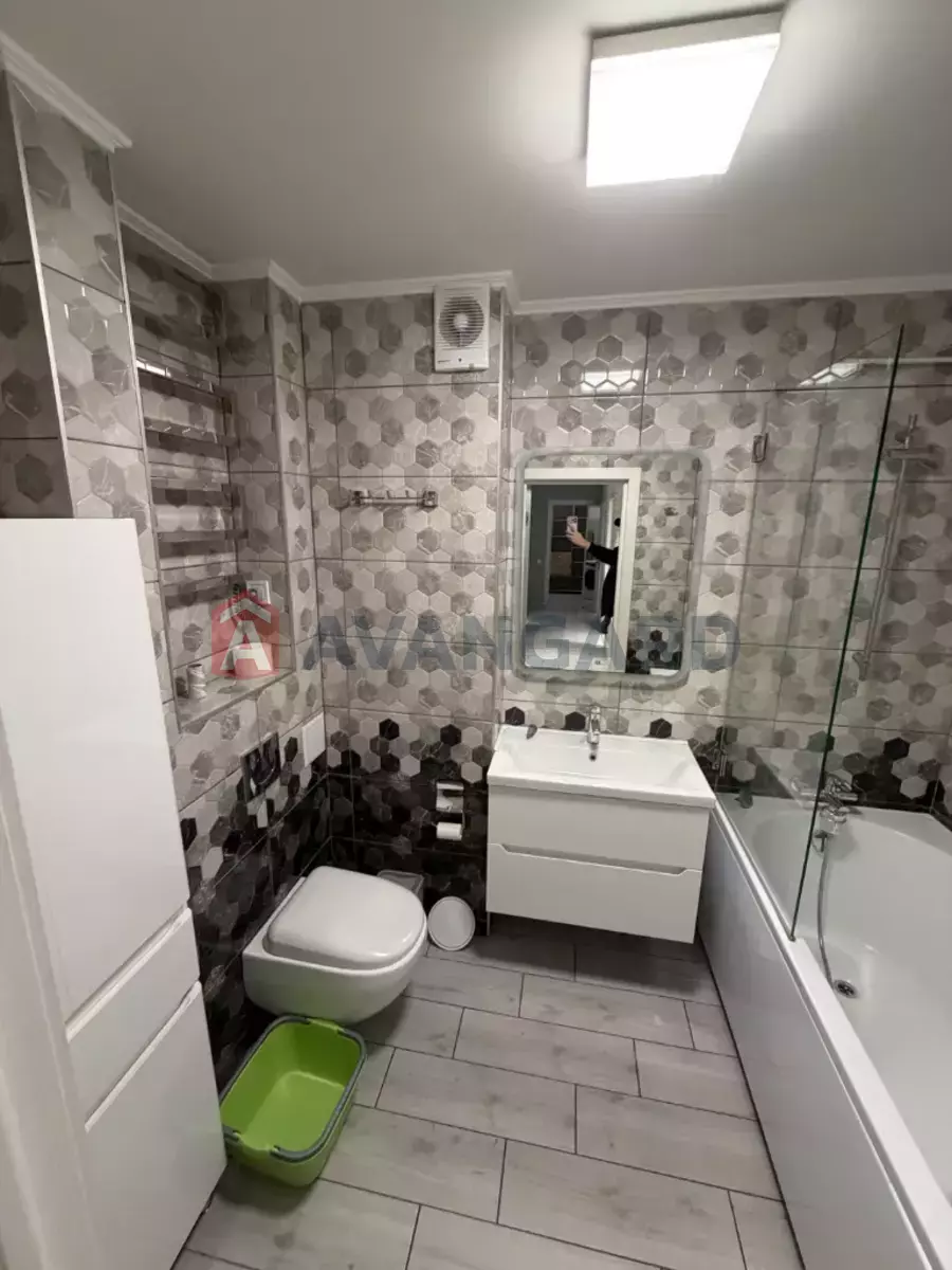 3 ��. ��������, 80/53/- ��. �., 1/10 ������ ���� 12