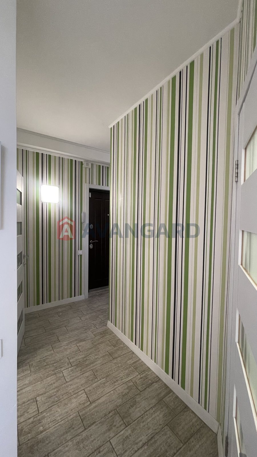 1 ��. ��������, 32/-/7 ��. �., 2/8 ������ ���� 14