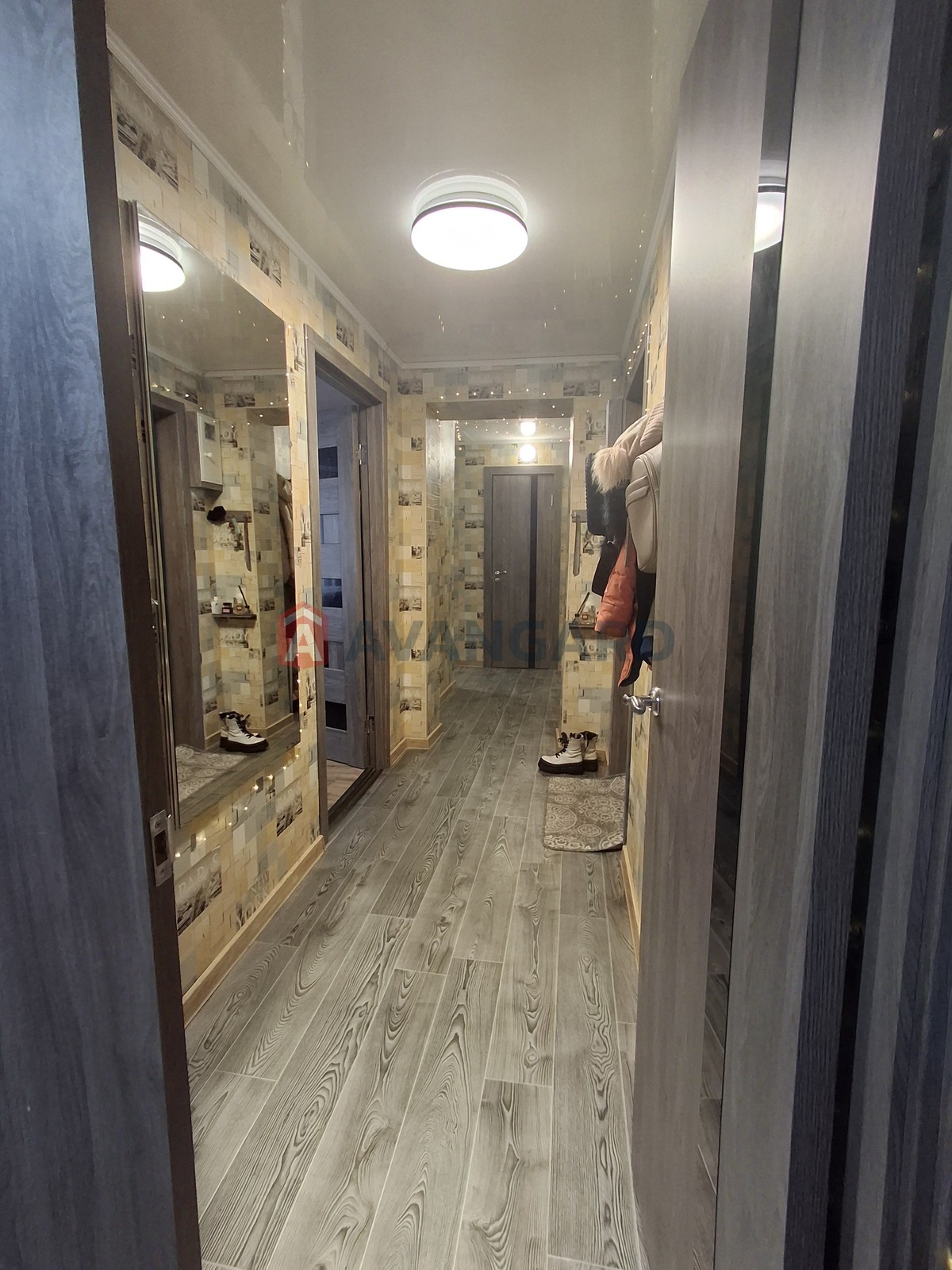 2 ����. ��������, 50/-/9 ��. �., 4/9 ���� ���� 25