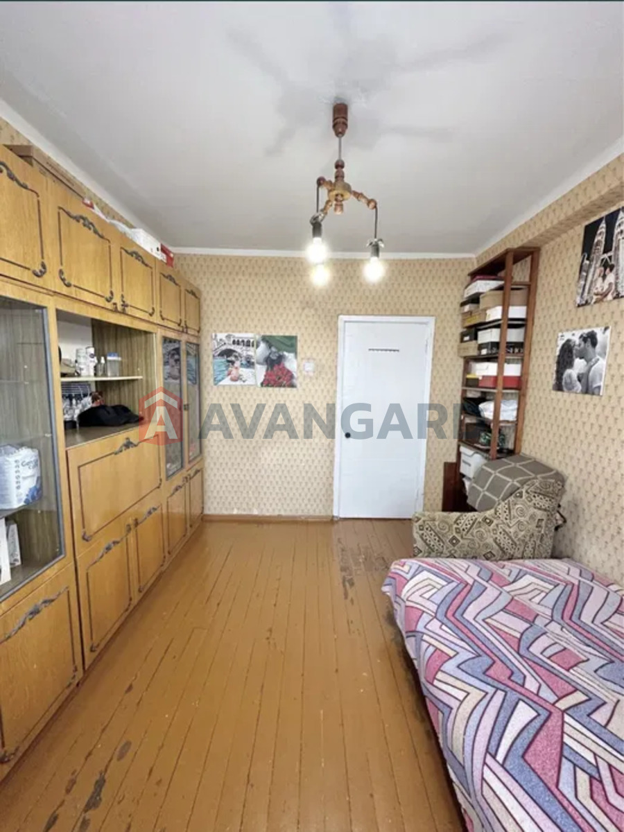 4 ��. ��������, 78/50/6 ��. �., 9/9 ������ ���� 9