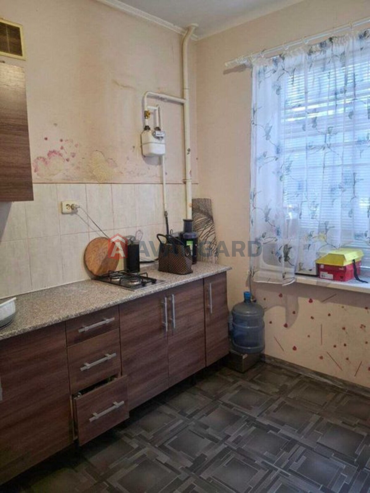 1 ��. ��������, 38/-/9 ��. �., 2/5 ������ ���� 5