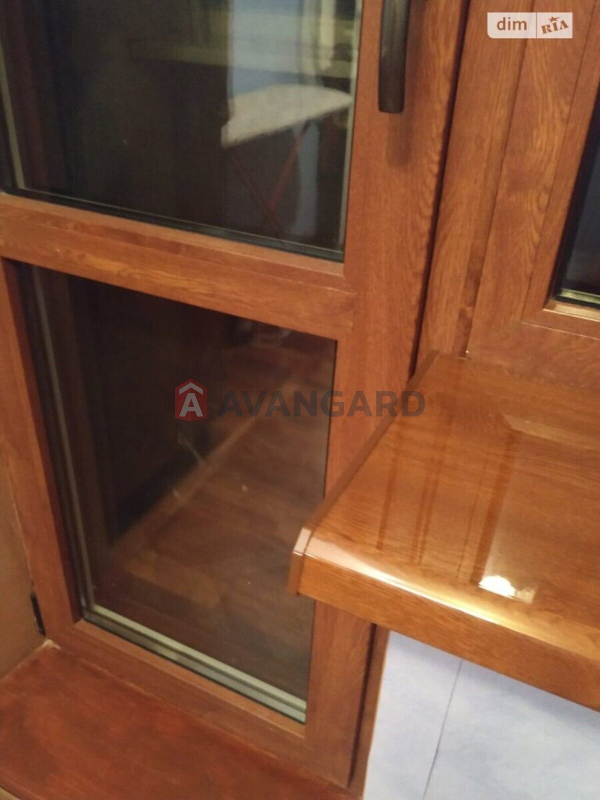 4 ��. ��������, 76/49/9 ��. �., 8/9 ������ ���� 1