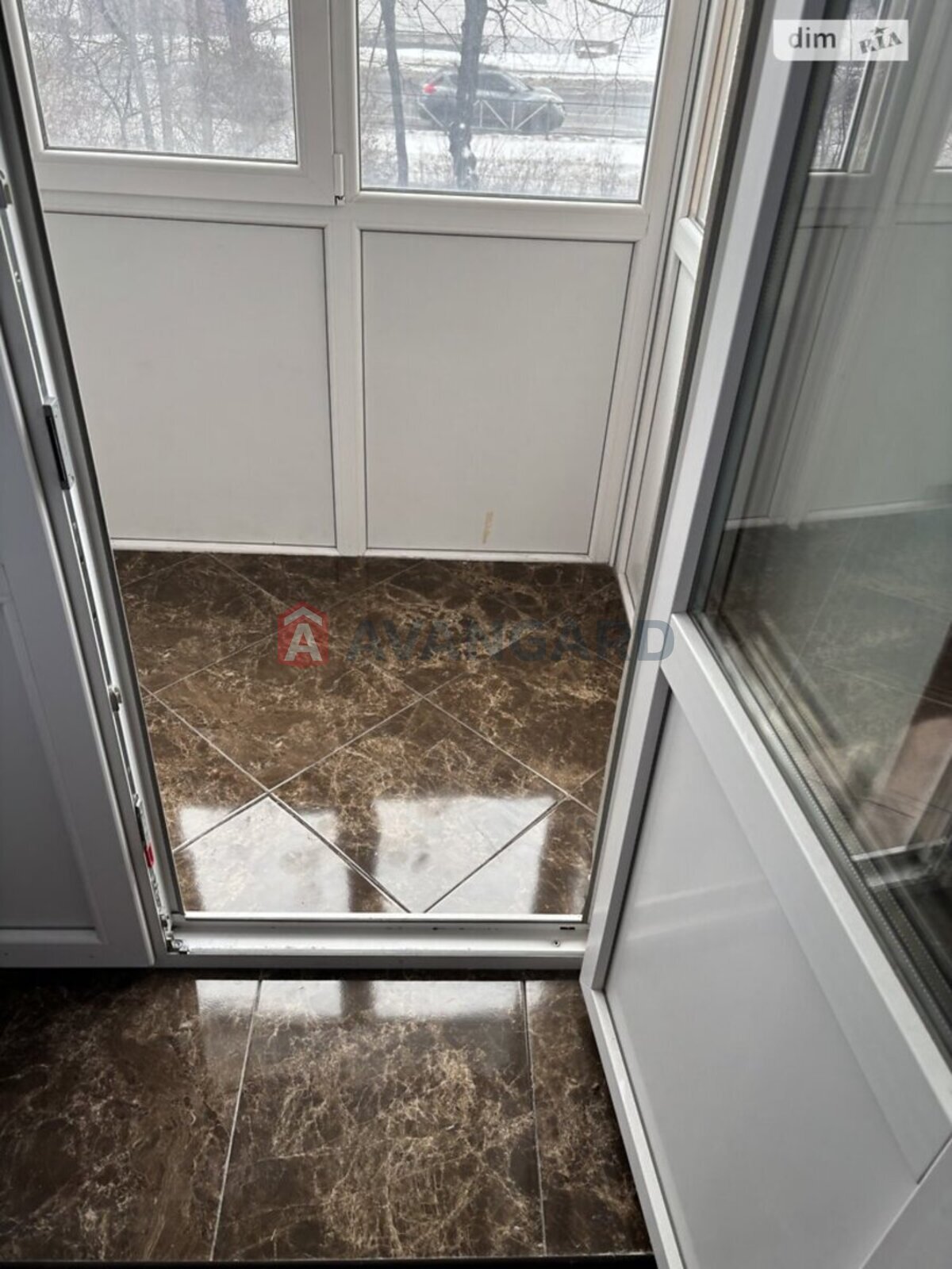 3 ��. ��������, 74/-/- ��. �., 2/4 ������ ���� 14