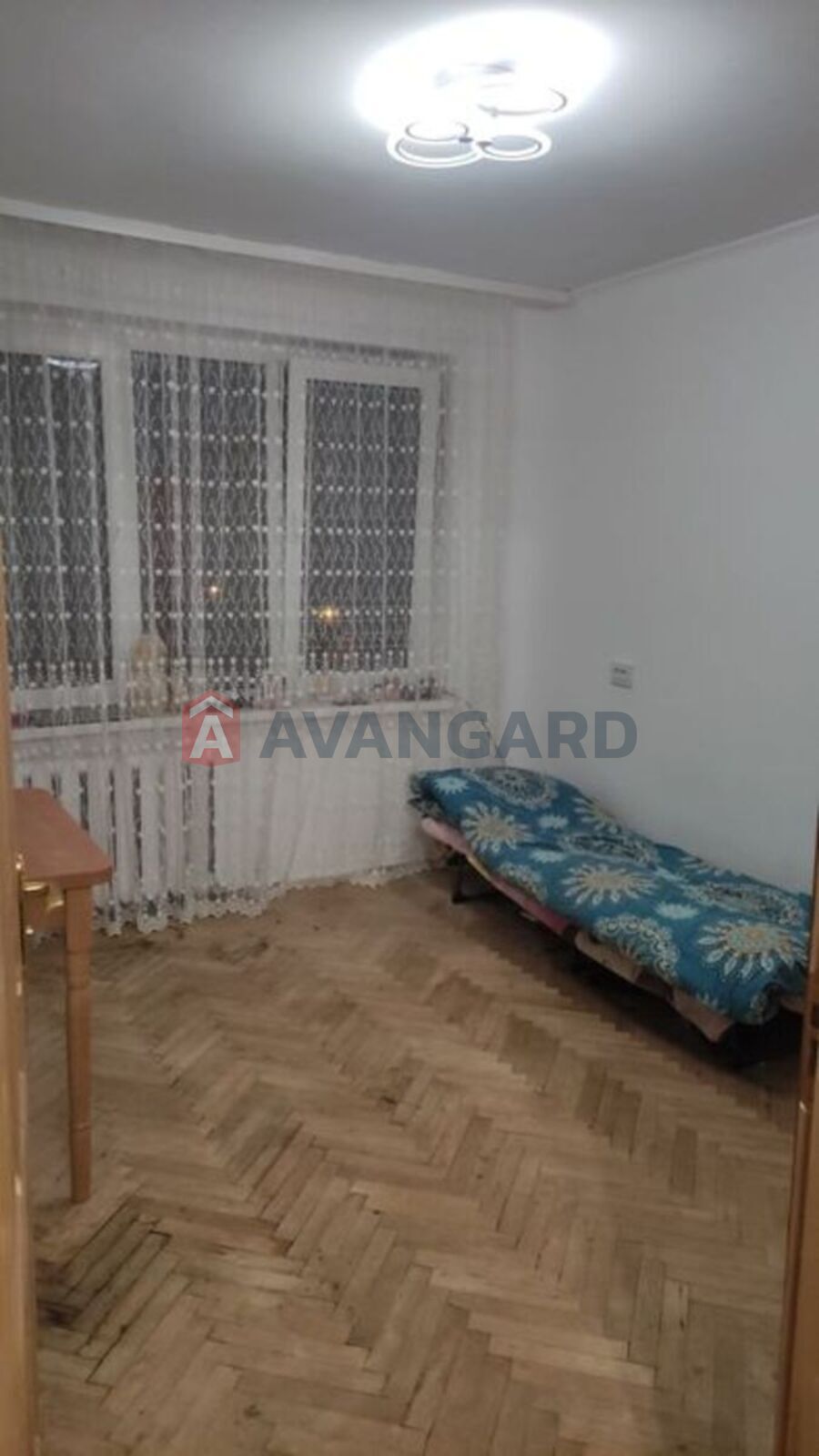 3 . , 66/-/9 . ., 6/9   3