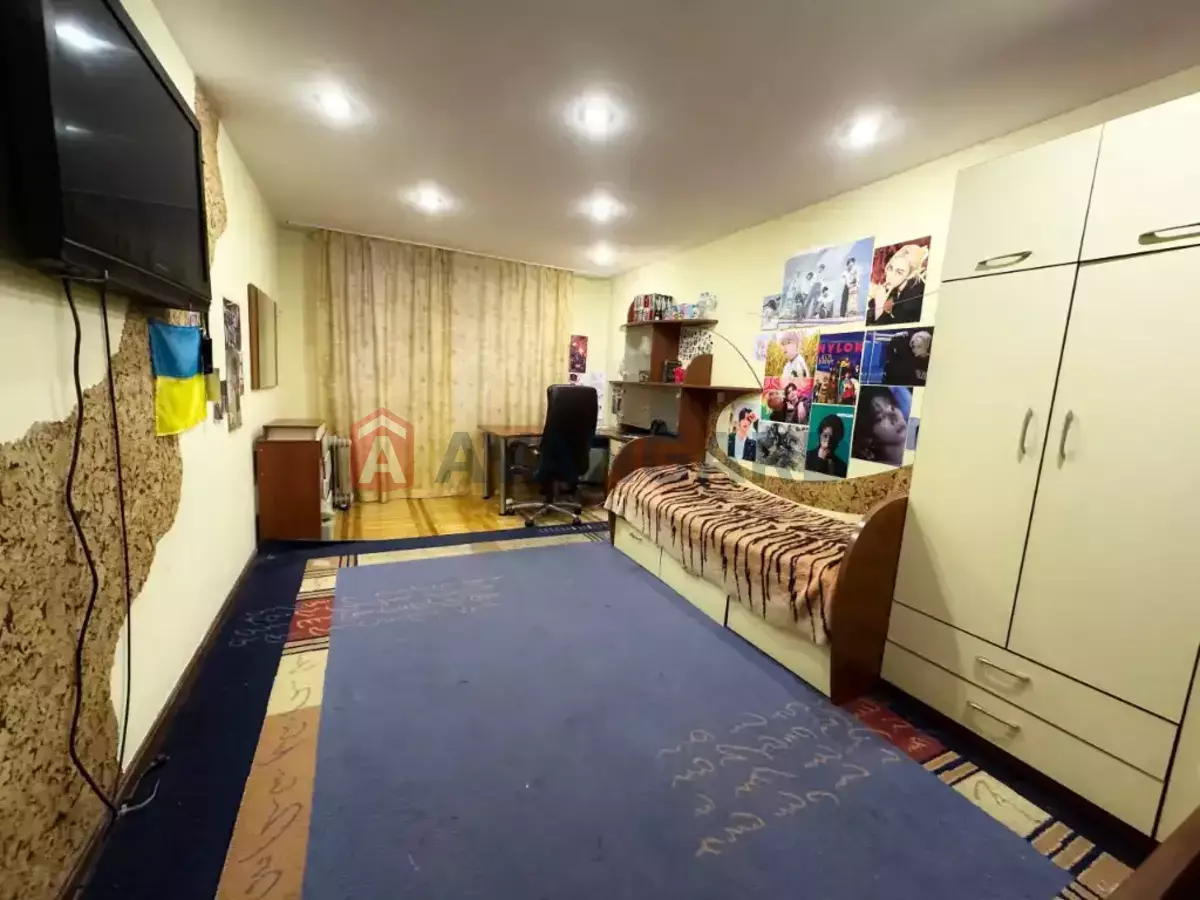 3 ��. ��������, 91/53/20 ��. �., 3/14 ������ ���� 7