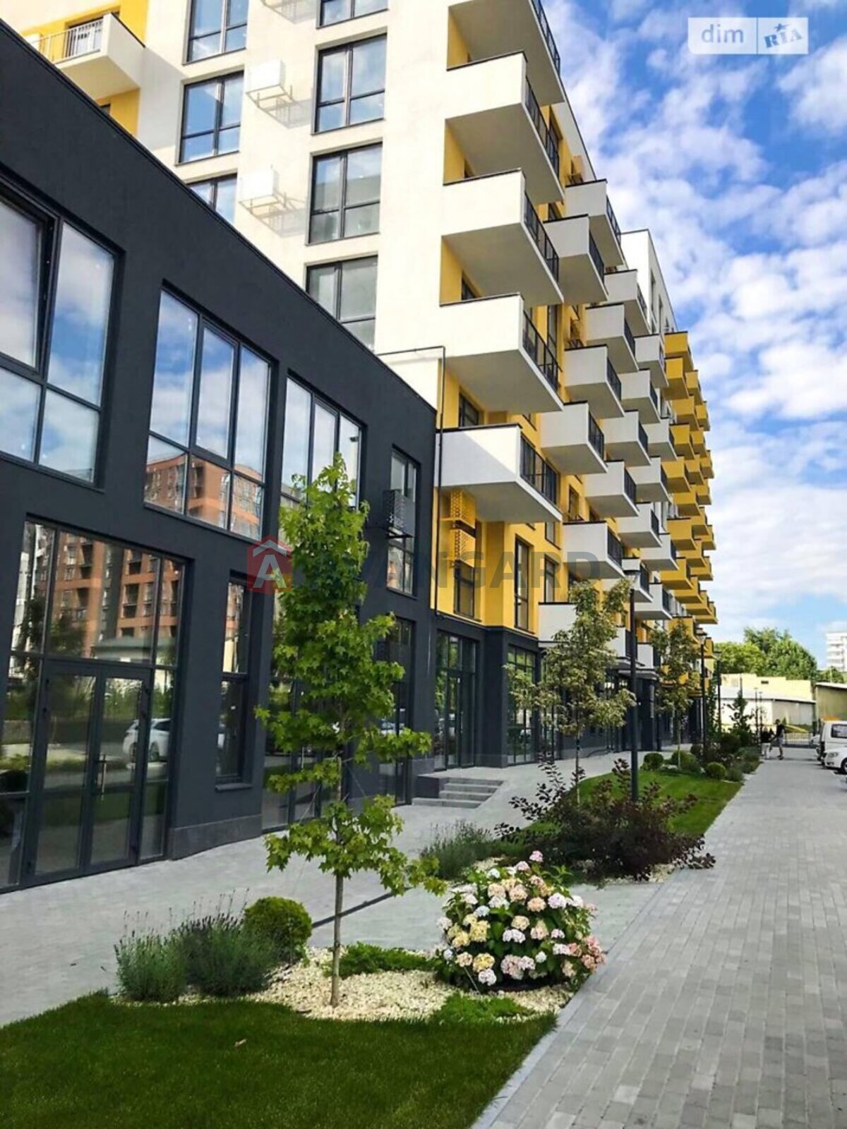 1 ��. ��������, 40/-/- ��. �., 4/10 ������ ���� 14