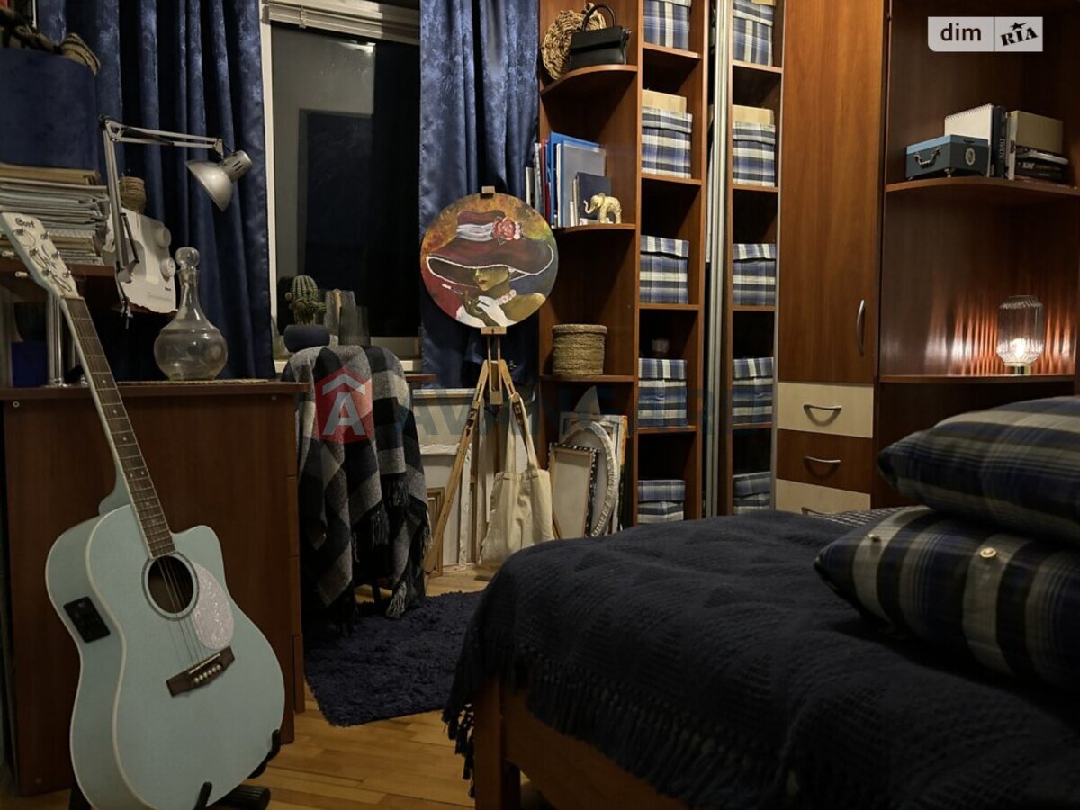 4 . , 73/-/9 . ., 6/9   11