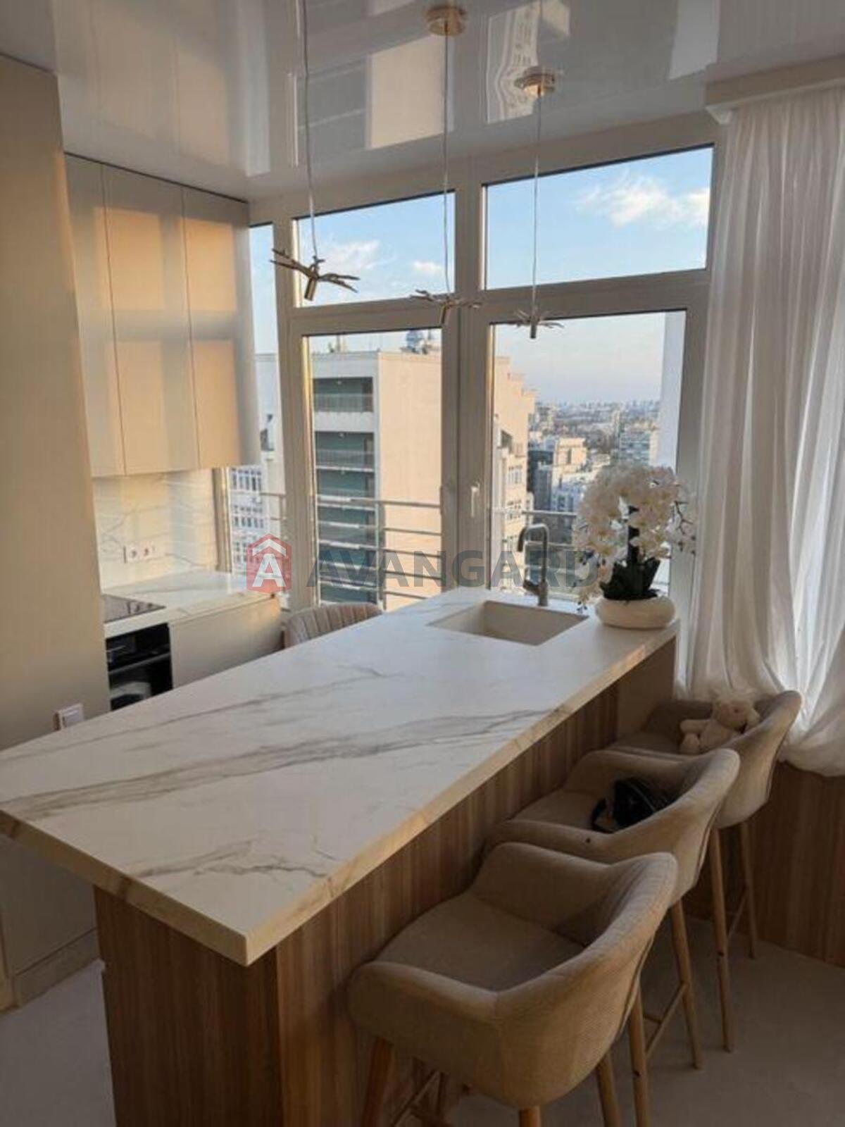 2 ��. ��������, 67/-/30 ��. �., 26/26 ������ ���� 6