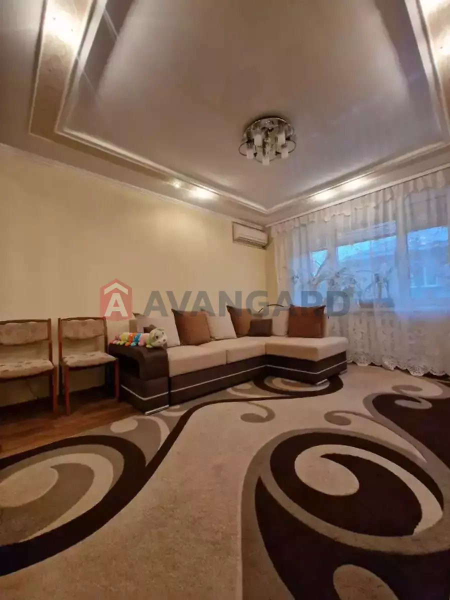 2 . , 47/-/7 . ., 2/2   1