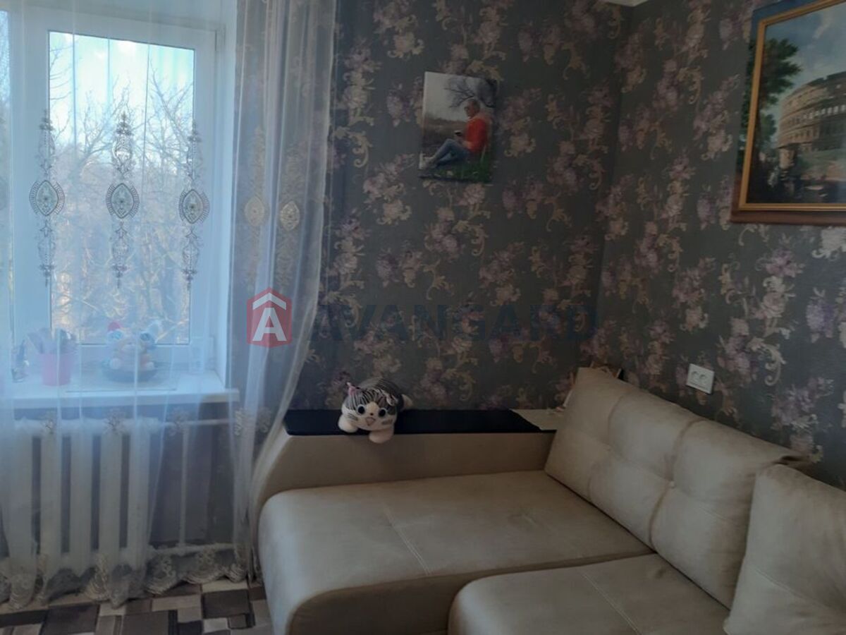 3 ��. ��������, 72/-/16 ��. �., 3/5 ������ ���� 1