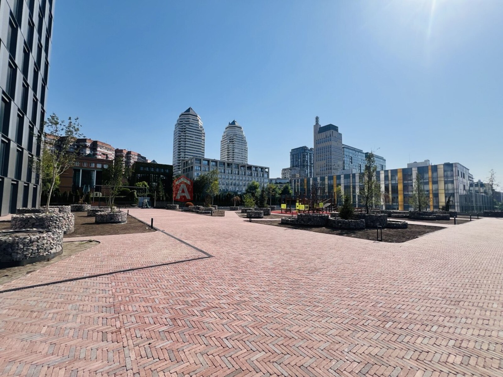 3 ����. ��������, 75,4/70/5 ��. �., 10/36 ���� ���� 8