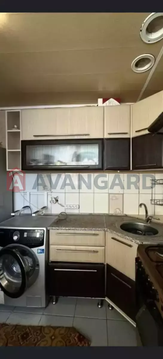3 ����. ��������, 72/-/8 ��. �., 2/2 ���� ���� 3