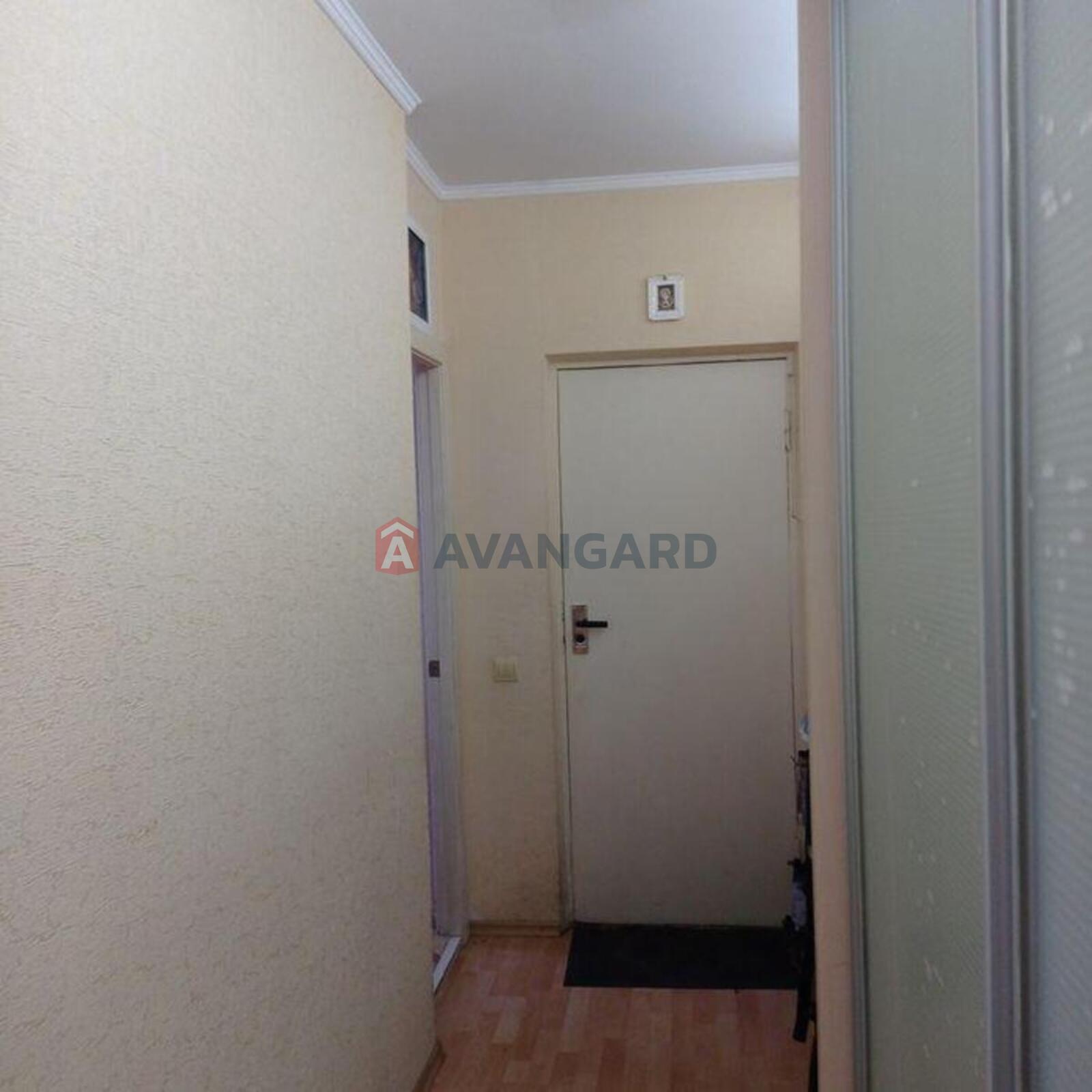 3 ��. ��������, 65/-/11 ��. �., 2/9 ������ ���� 5