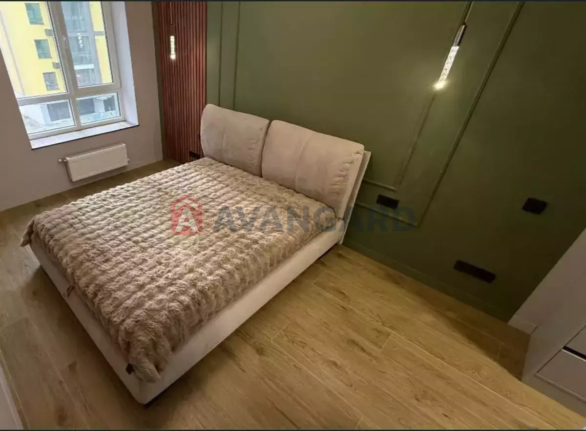 1 ��. ��������, 43/-/- ��. �., 3/10 ������ ���� 3