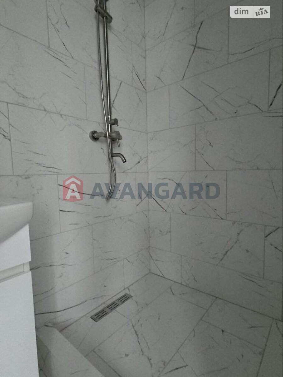 1 ��. ��������, 28/20/5 ��. �., 2/5 ������ ���� 14