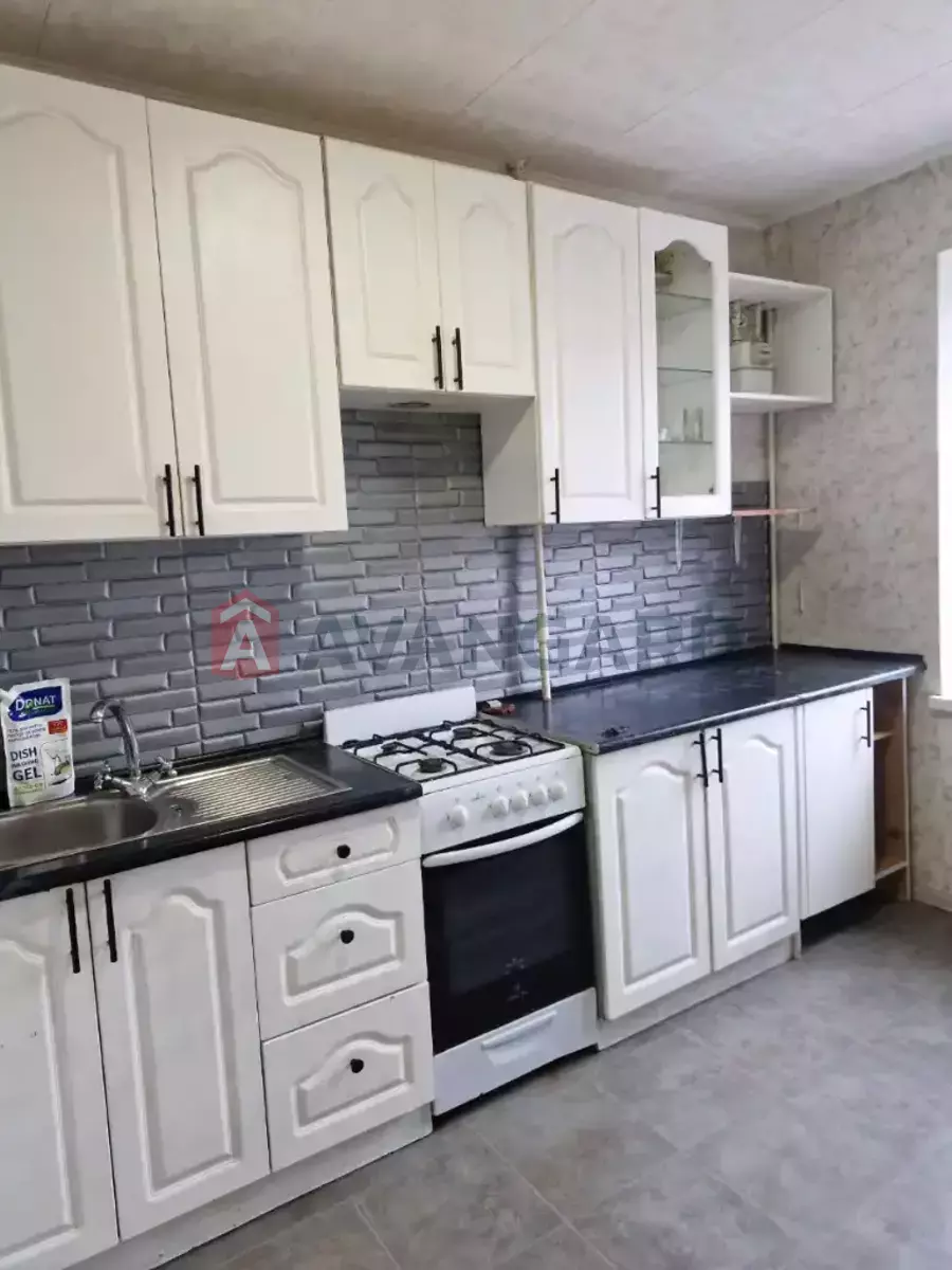 2 ��. ��������, 50/29/8 ��. �., 8/10 ������ ���� 1