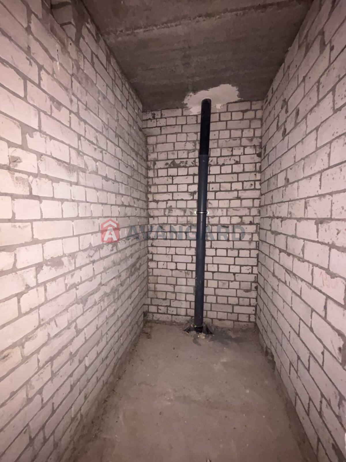 2 ��. ��������, 60,8/31,7/29,1 ��. �., 2/9 ������ ���� 10