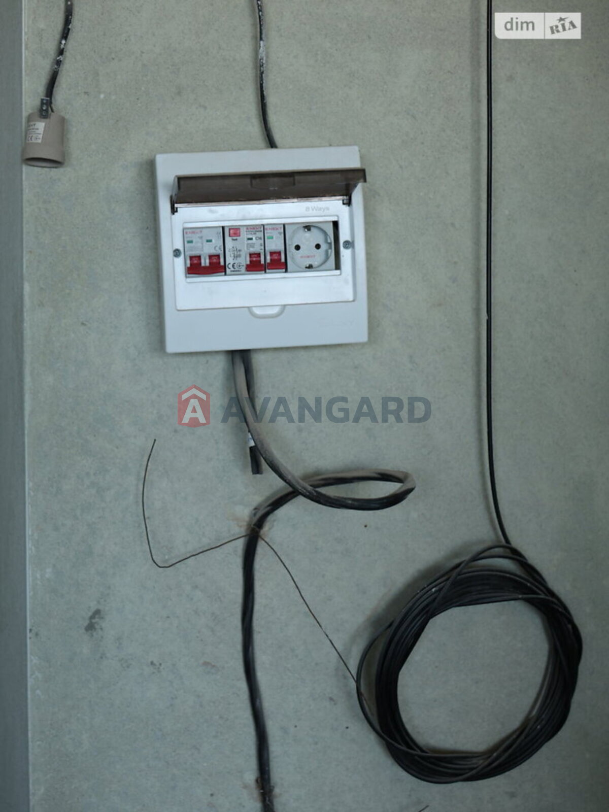 3 ����. ��������, 91/22/34 ��. �., 9/10 ���� ���� 22